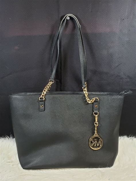 michael kors purse av-1606 f 16 made in vietnam|Michael Kors bag for sale.